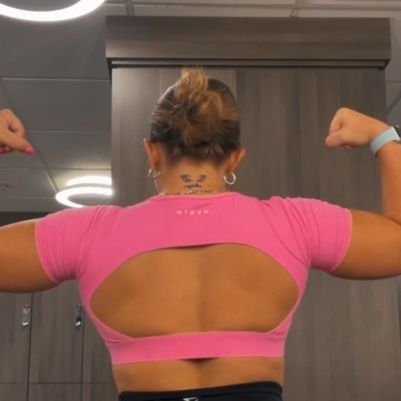 NVGTN Bubblegum Pink Cropped Open-Back Top, Medium - Picture 5 of 6